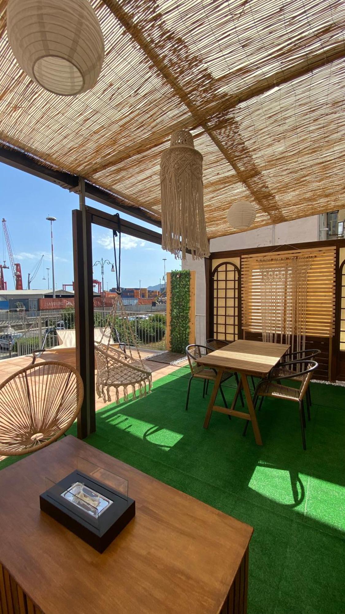 Giu Al Porto Apartment Salerno Luaran gambar
