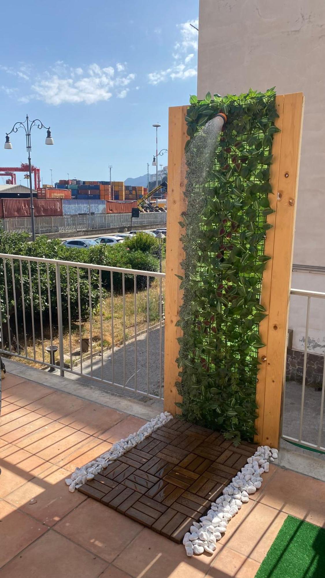 Giu Al Porto Apartment Salerno Luaran gambar