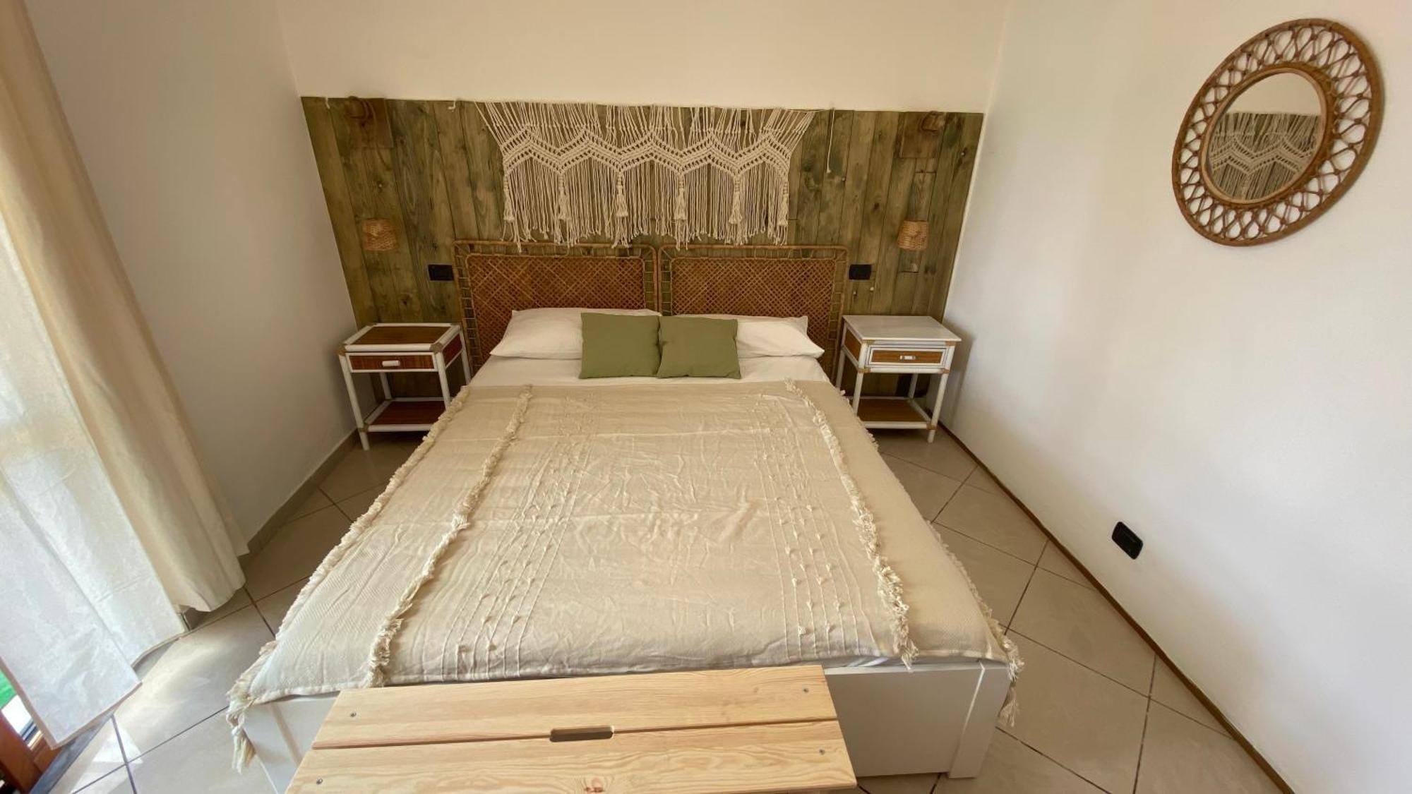 Giu Al Porto Apartment Salerno Luaran gambar