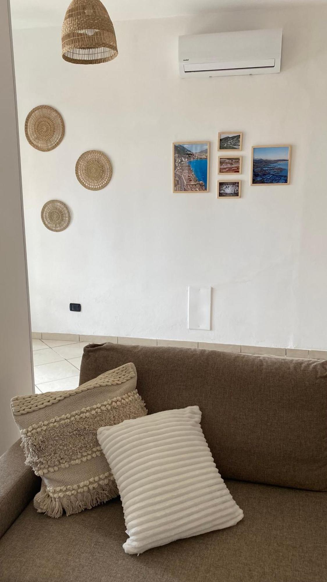 Giu Al Porto Apartment Salerno Luaran gambar
